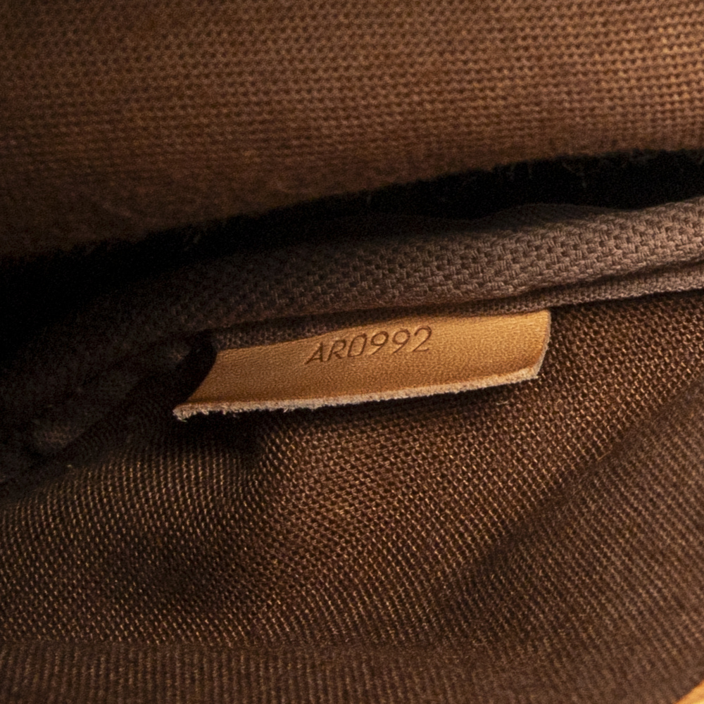 Louis Vuitton Saumur MM - Picture 11 of 11